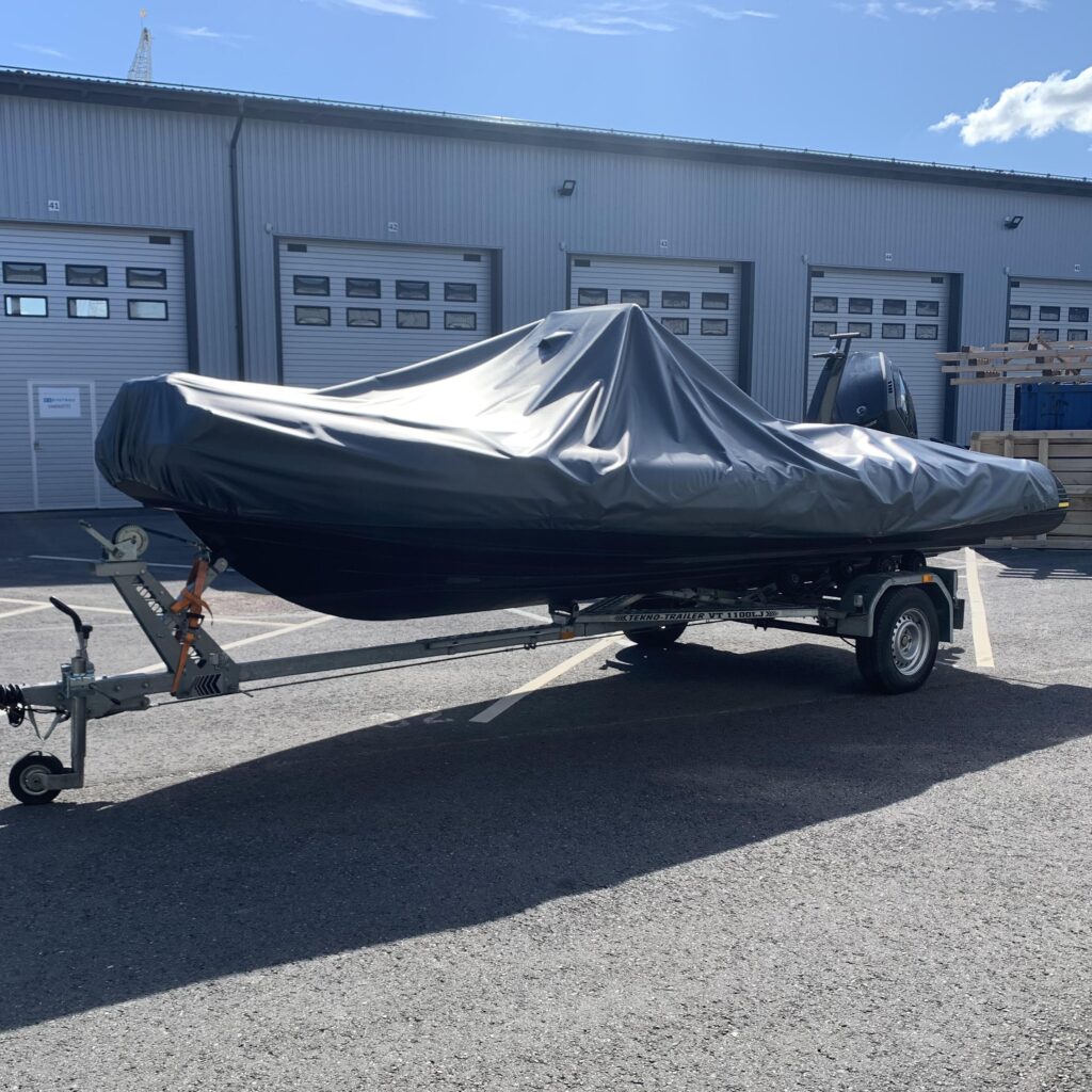 Kestävä venepeite BRIG-veneelle