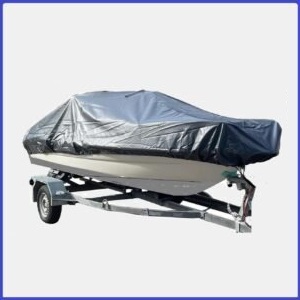 Hunter 445 vene suojattuna PVC peitteellä