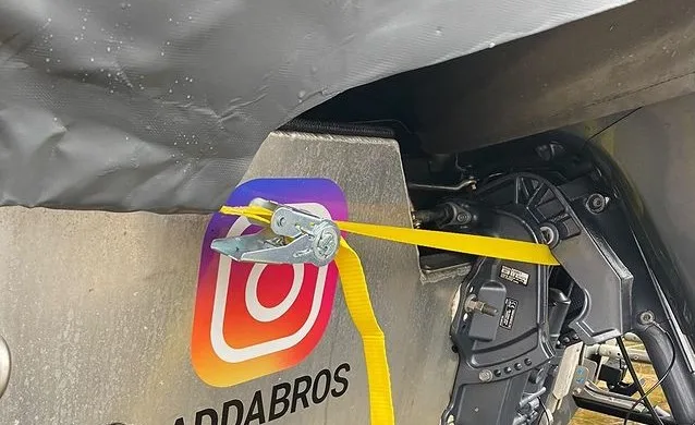 Heavy-duty waterproof boat cover for Linder boats