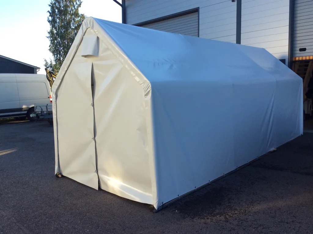 Kestävä PVC-pressu pressutalliin ympärivuotiseen käyttöön